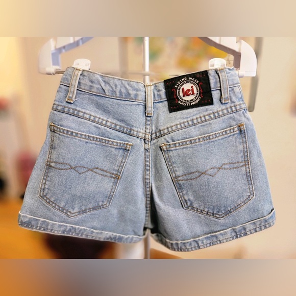 L.E.I. DAISY JEAN SHORTS (sz 3) - Picture 2 of 2